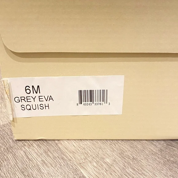 J/Slides Women’s size 6M Gray Color,NIB - Picture 4 of 4